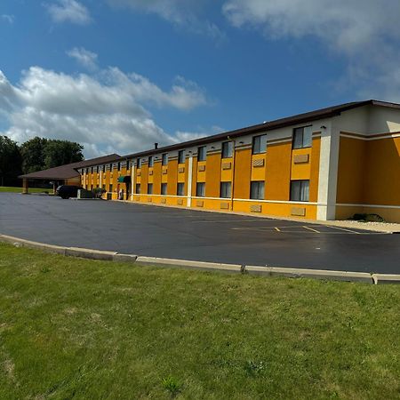 Quality Inn Sycamore - Dekalb Luaran gambar