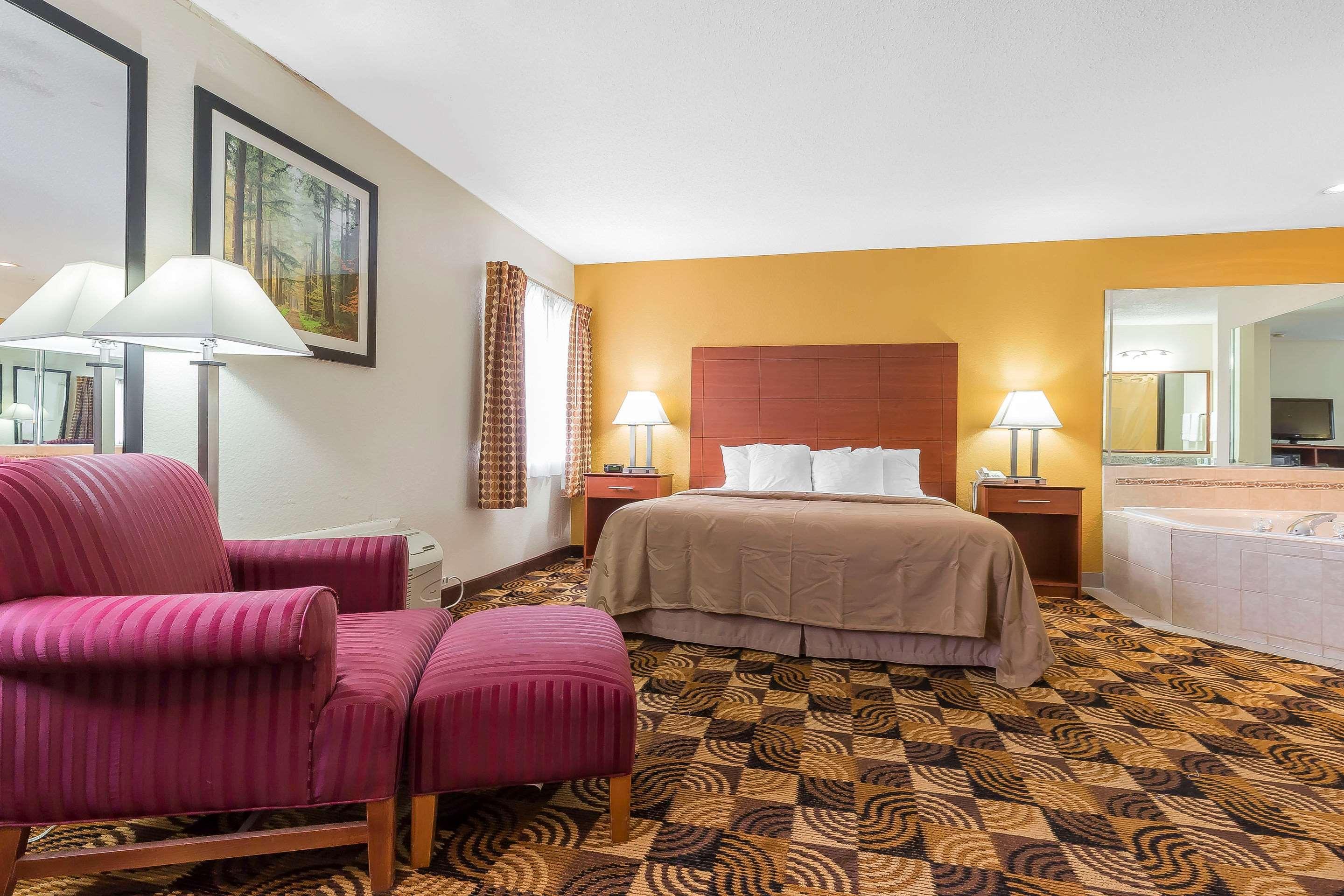 Quality Inn Sycamore - Dekalb Luaran gambar